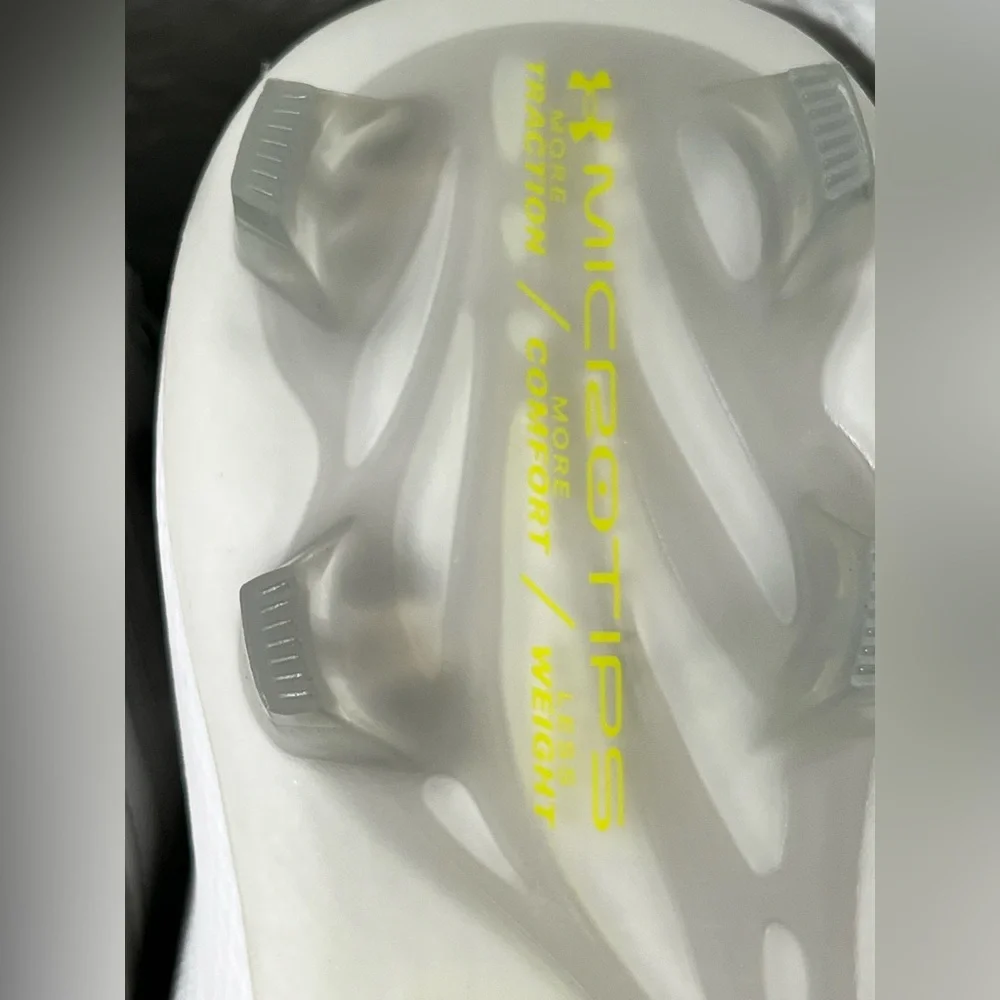 Under Armour Yard Low MT TPU men’s‎ Baseball Cleats shoes white #3025591 size 8